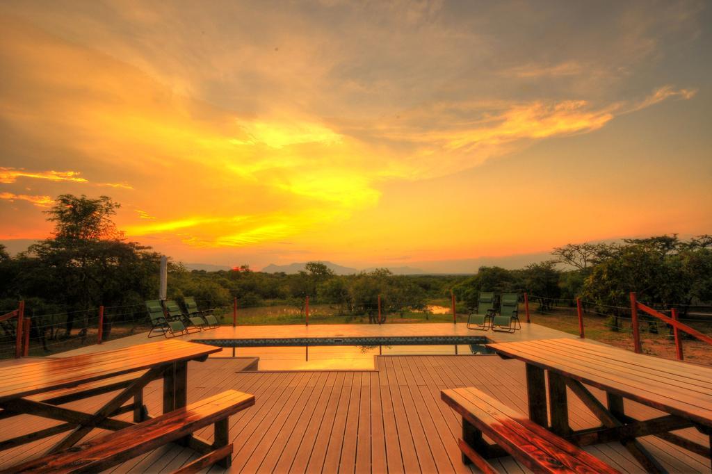 Cheetah Paw Eco Lodge Guernsey Nature Reserve Exterior photo