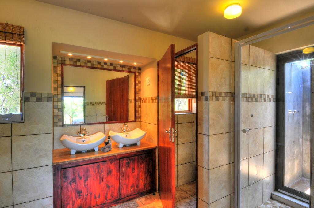 Cheetah Paw Eco Lodge Guernsey Nature Reserve Room photo